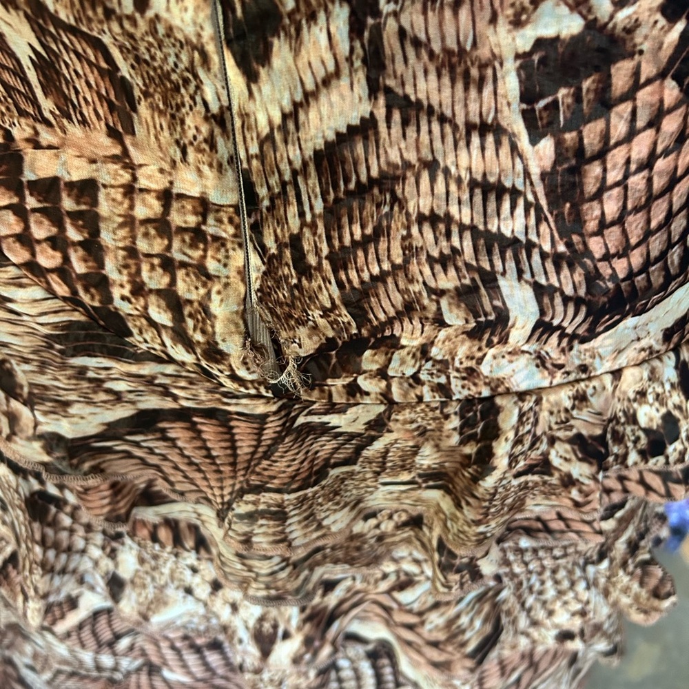 Boston Proper - High/Low Ruffled Snake Patterned Dress. Size 16. - Picture 4 of 5